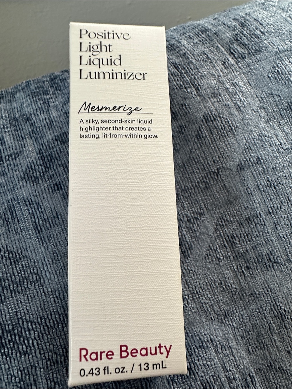 Rare Beauty Positive Light Liquid Luminizer — Mesmerize Shimmery Pink
